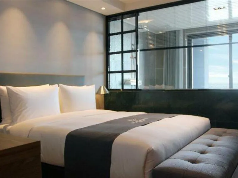 Μοτέλ Grace Suite Hotel Ίντσεον